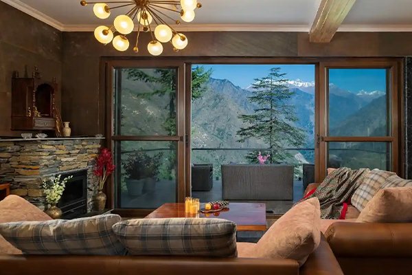 Hillstation-Over-Tirthan-Valley-C1